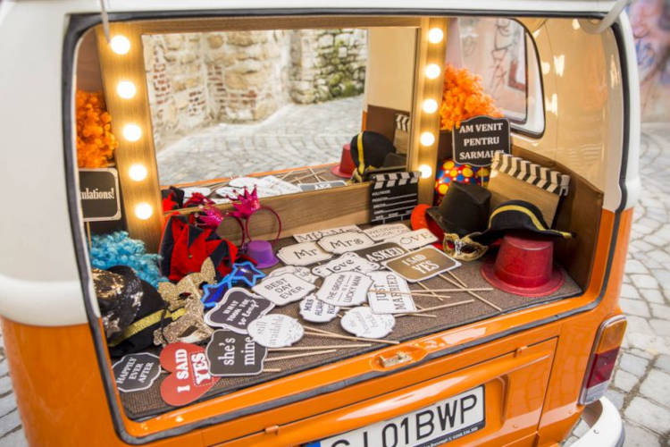cabina foto photo booth mobila evenimente the orange bus 18